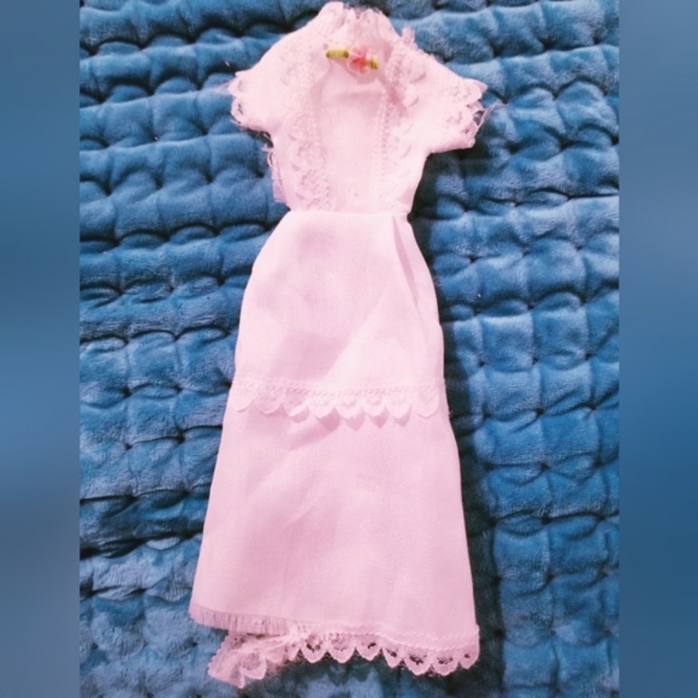 White Barbie Doll Wedding Dress with Pink Flower Vintage (Needs TLC)
